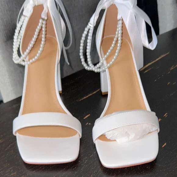 NWOB- Women Pearl Open Square Toe Block Heels Bow - Picture 4 of 7